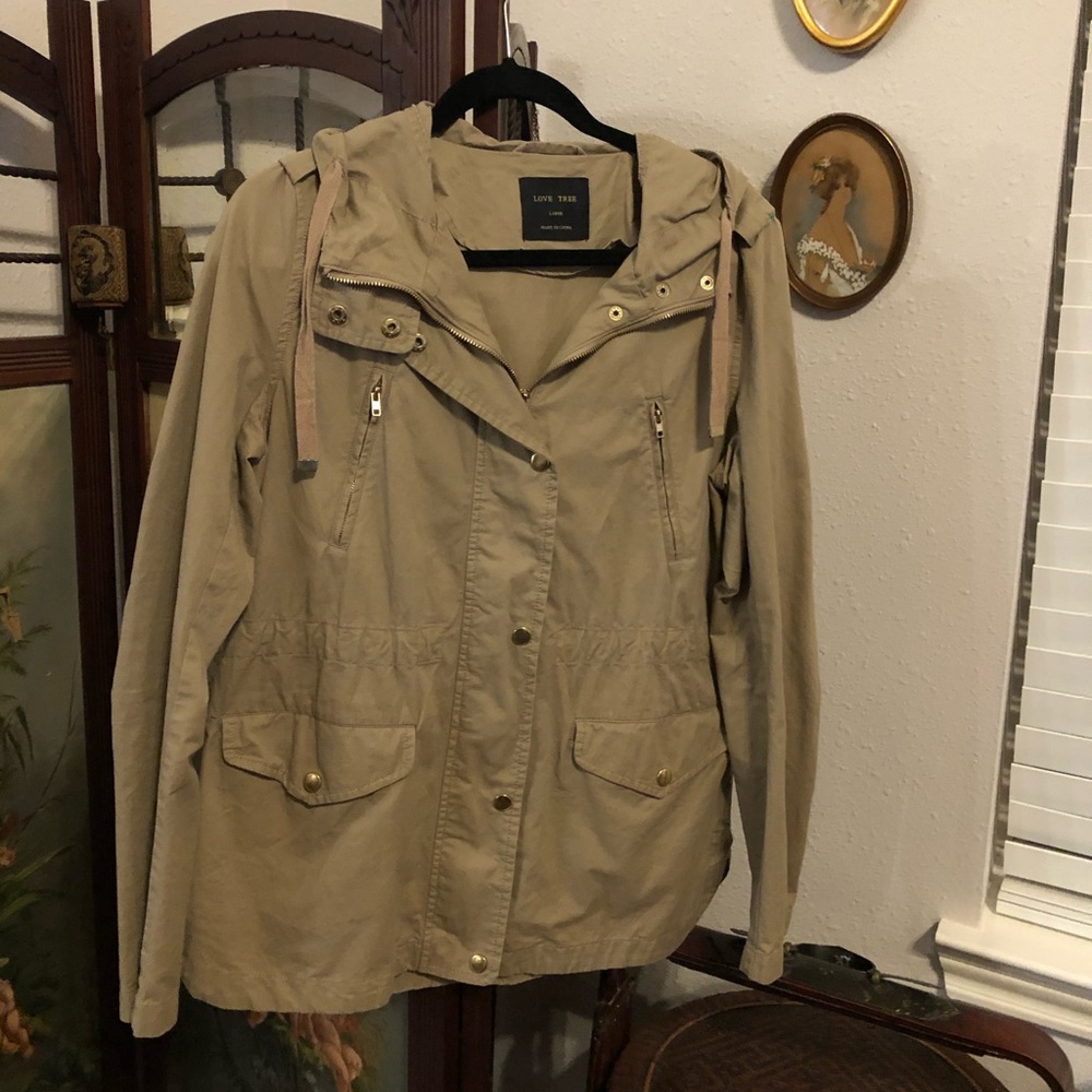 Lightweight Tan Hooded Utility Jacket